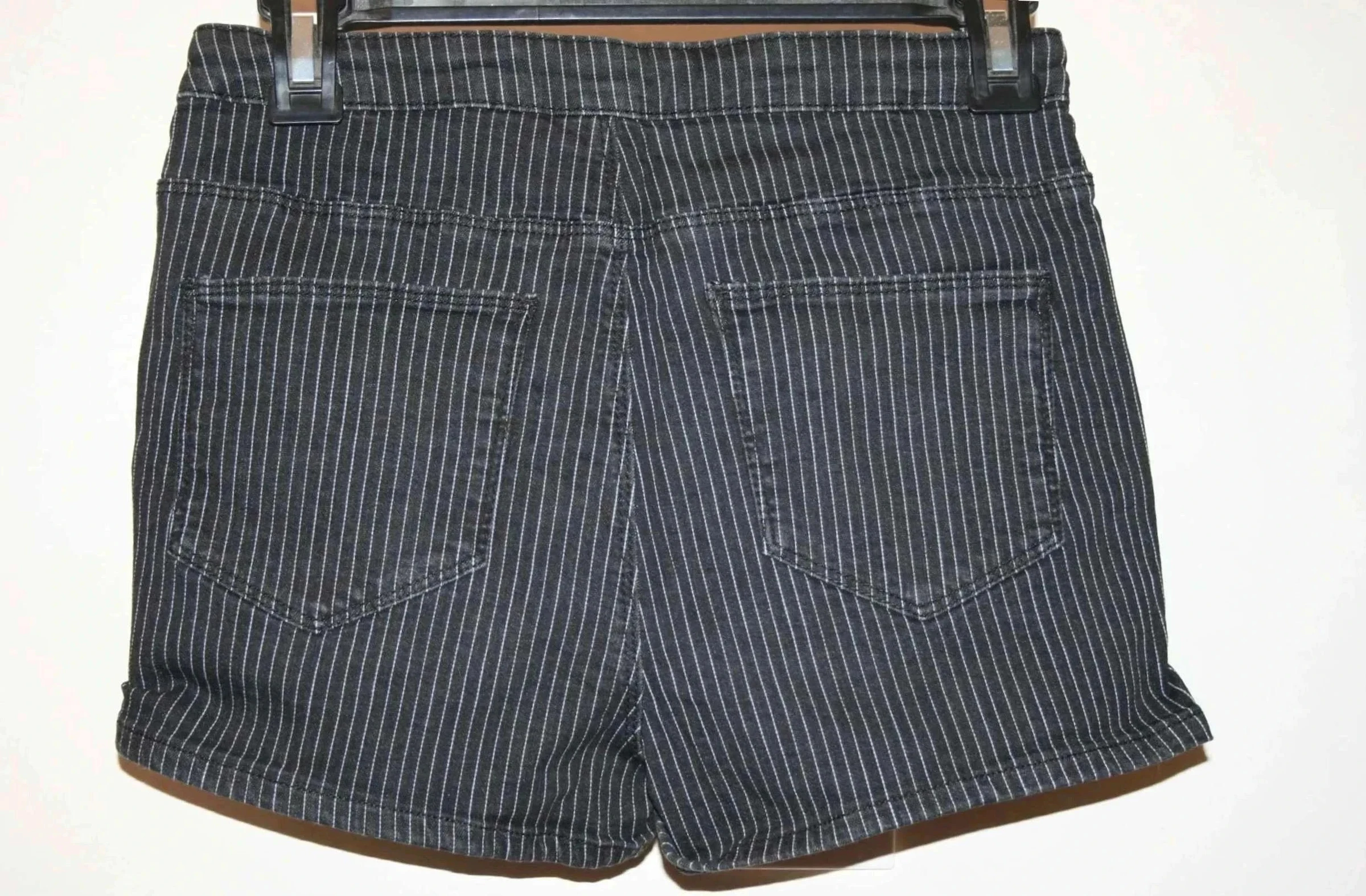 short – photo 2